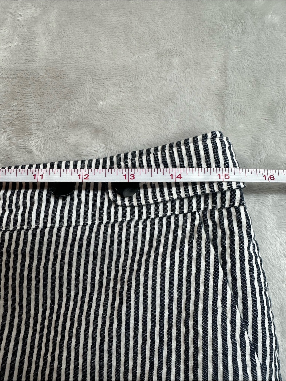 Ann Taylor Factory Navy Blue & White Striped Skirt Size 8 Button Detail Lined - Picture 3 of 7